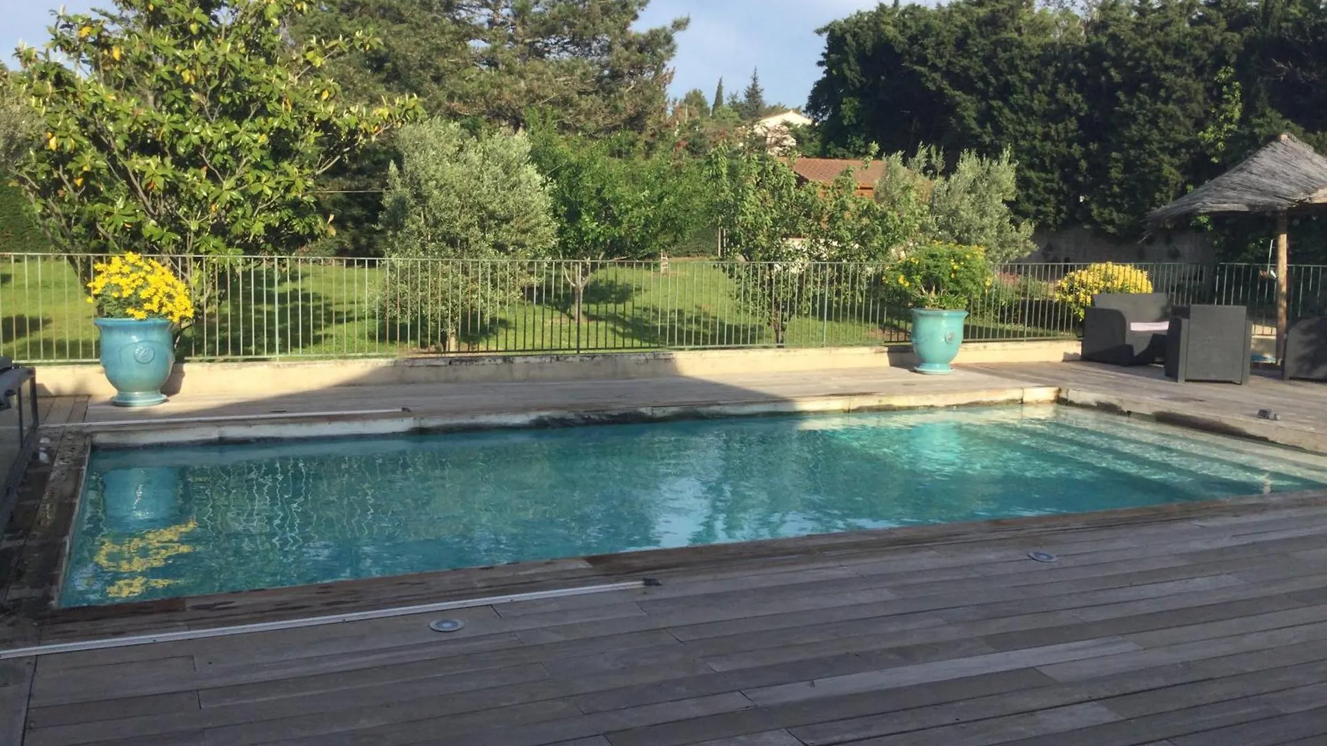 1 Chambre 1 Cuisine & Salle D'Eau Privees Avec Piscine Et Jacuzzi La Celle-sous-Gouzon