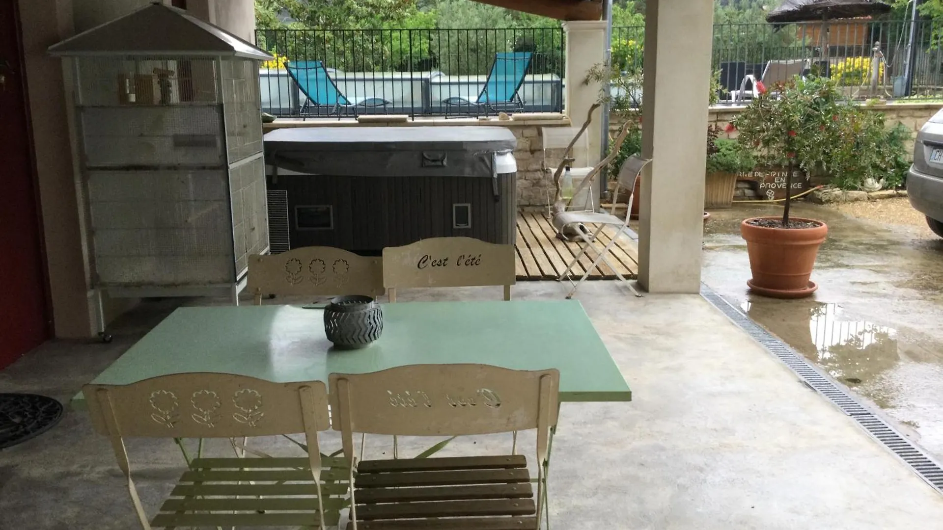 1 Chambre 1 Cuisine & Salle D'Eau Privees Avec Piscine Et Jacuzzi La Celle-sous-Gouzon